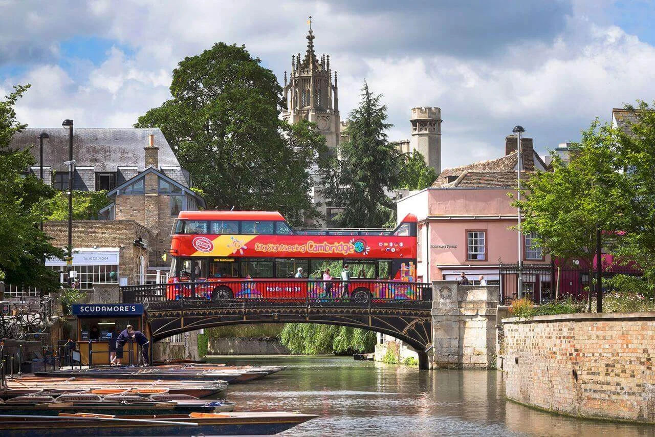 Cambridge Hop-On, Hop-Off Bus Tour