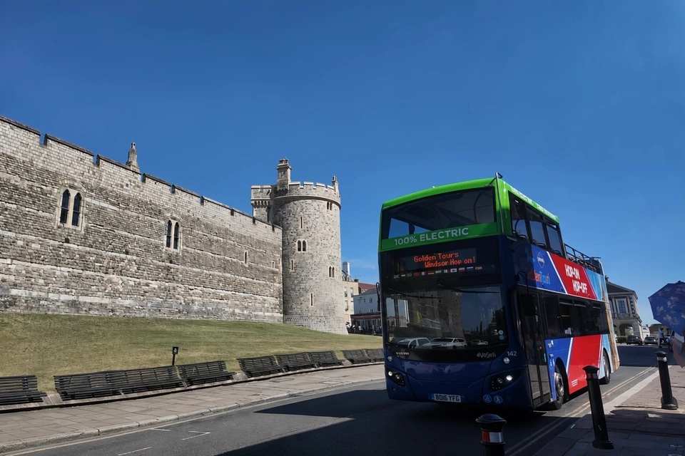 Golden Tours: Windsor Hop-On, Hop-Off Bus Tour