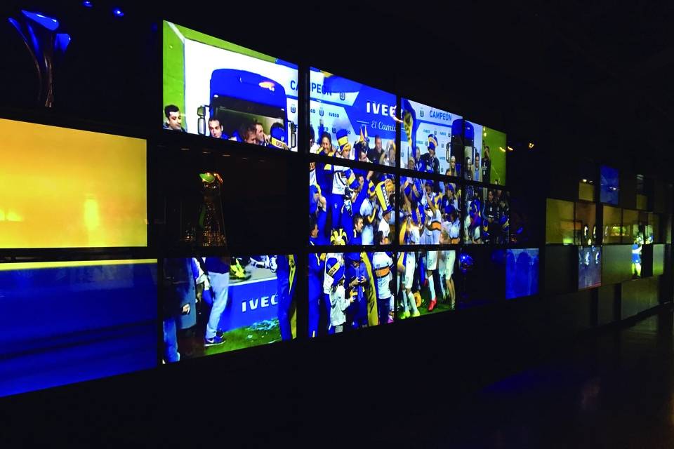 Buenos Aires Hop On Hop Off Bus with Football Museum & Brunch