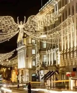 Golden Tours: Christmas Lights Tour by Night Ex-London Eye