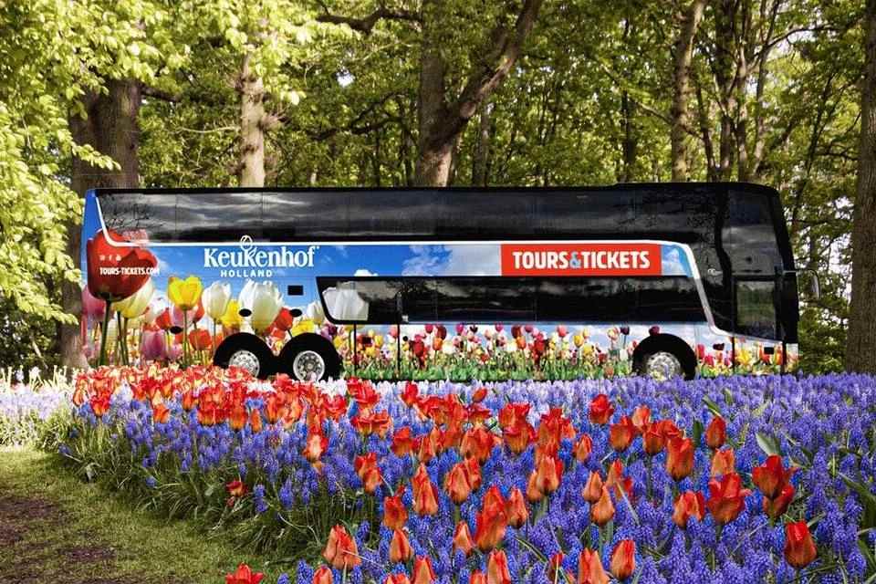 Keukenhof Guided Day Trip with Bus Transfers