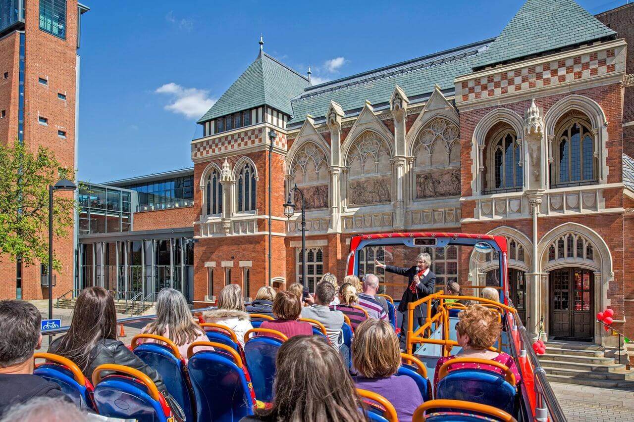 Stratford-upon-Avon Hop-On, Hop-Off Bus Tour