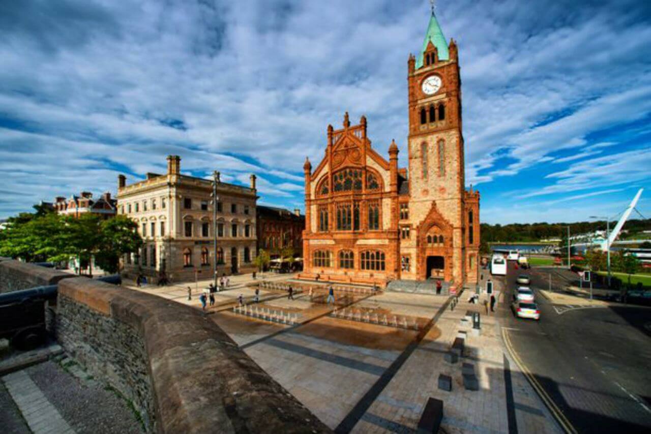 City Sightseeing: Derry-Londonderry Hop-On, Hop-Off Bus Tour