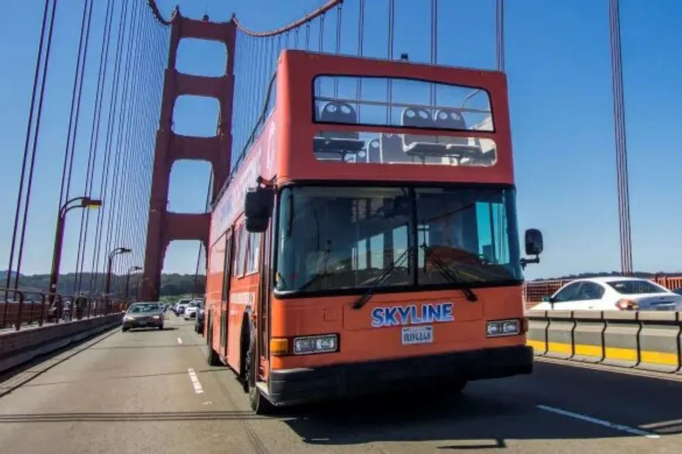 Skyline Sightseeing: San Francisco Hop-On, Hop-Off Bus Tour with Bay Cruise & Bike Adventure Tour