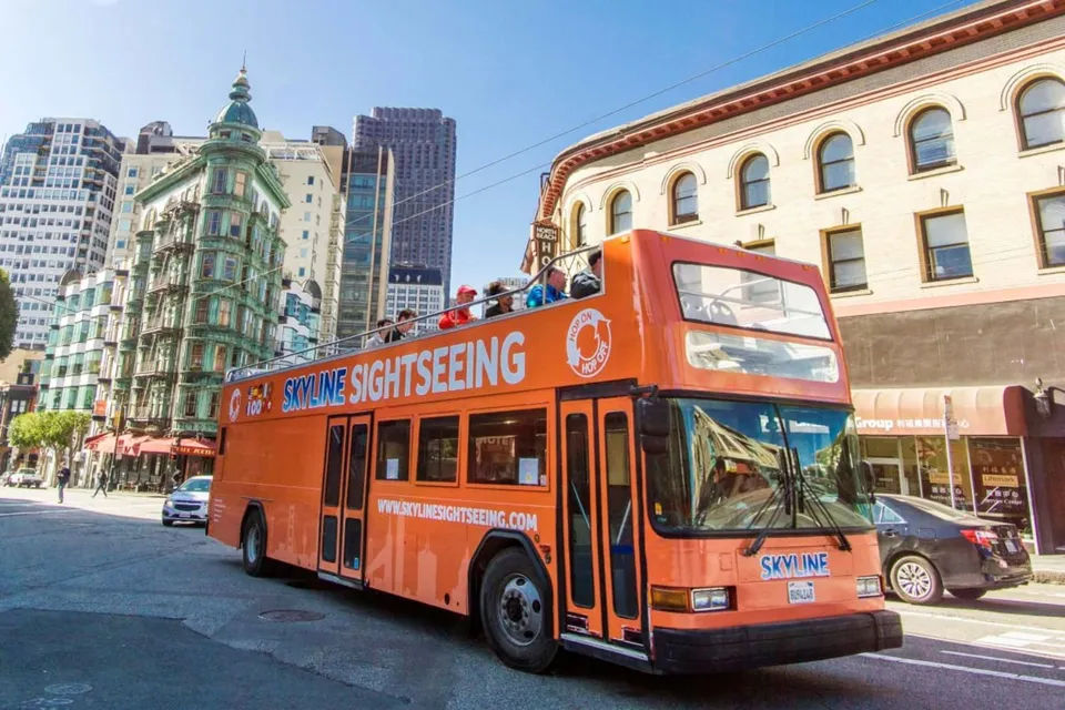 Skyline Sightseeing: San Francisco Hop-On, Hop-Off Bus and Bay Cruise Tour