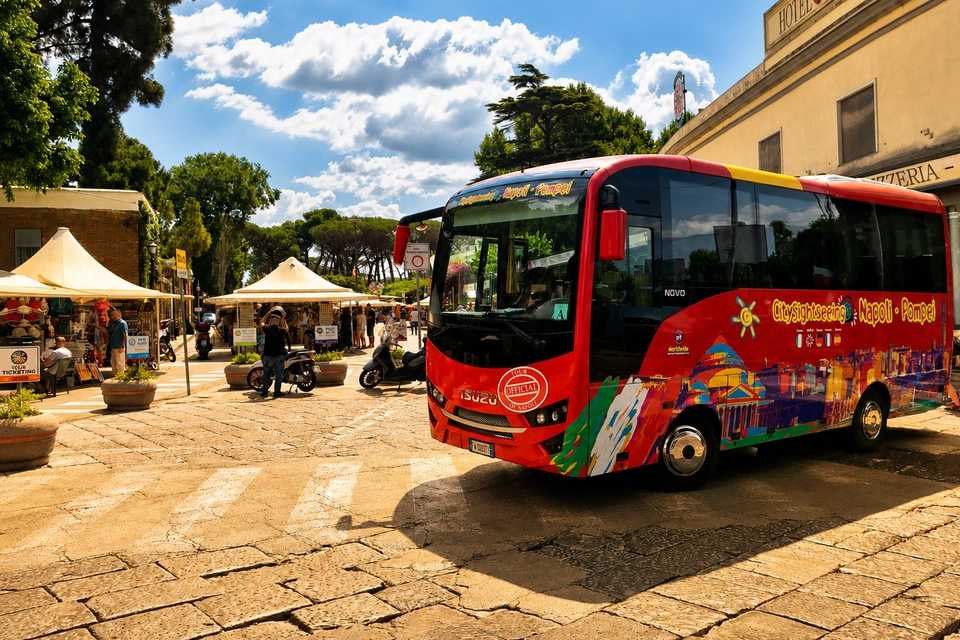 City Sightseeing: Shuttle Bus Naples-Pompeii