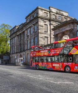 Edinburgh Grand Bus Ticket: Including 3 Hop-On, Hop-Off Bus Tours