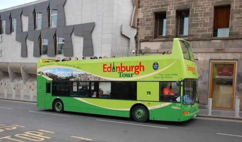 Edinburgh Bus Tours: Grand Hop-On, Hop-Off Bus Tour (Incl. 3 Tours)