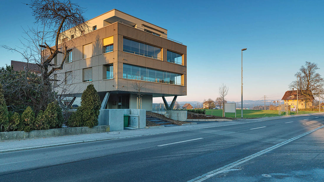 LANDSICHT MFH Chamerstrasse 39 Hünenberg 01