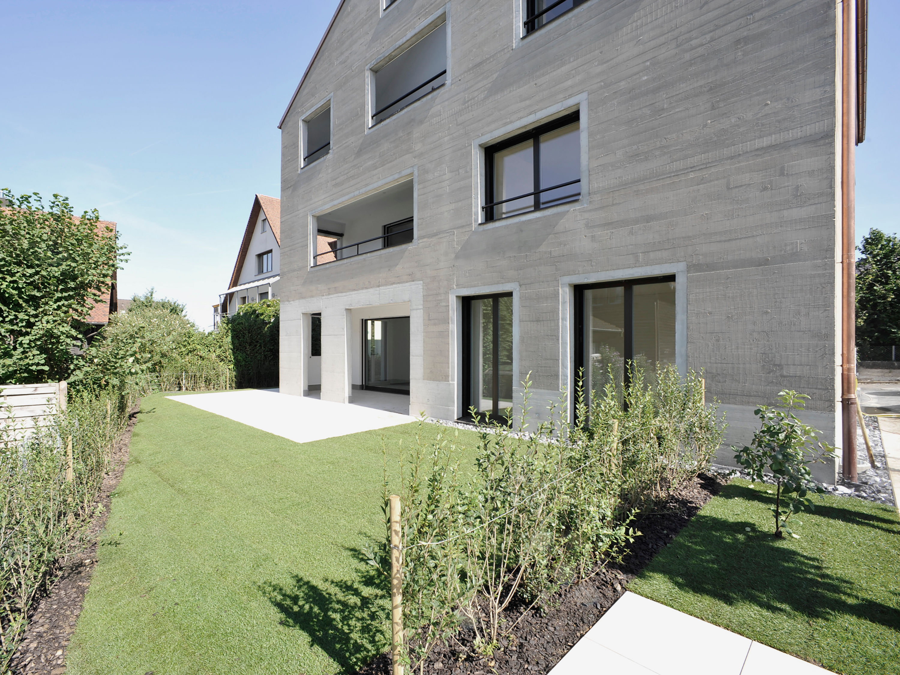 OBERWIL MFH Brunnenmatt Oberwil 01