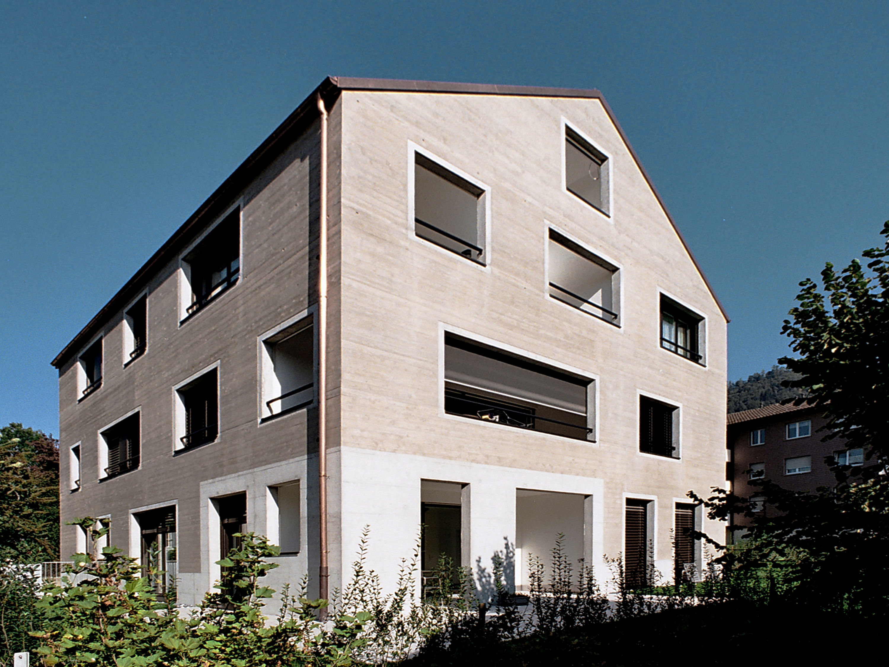 OBERWIL MFH Brunnenmatt Oberwil 03