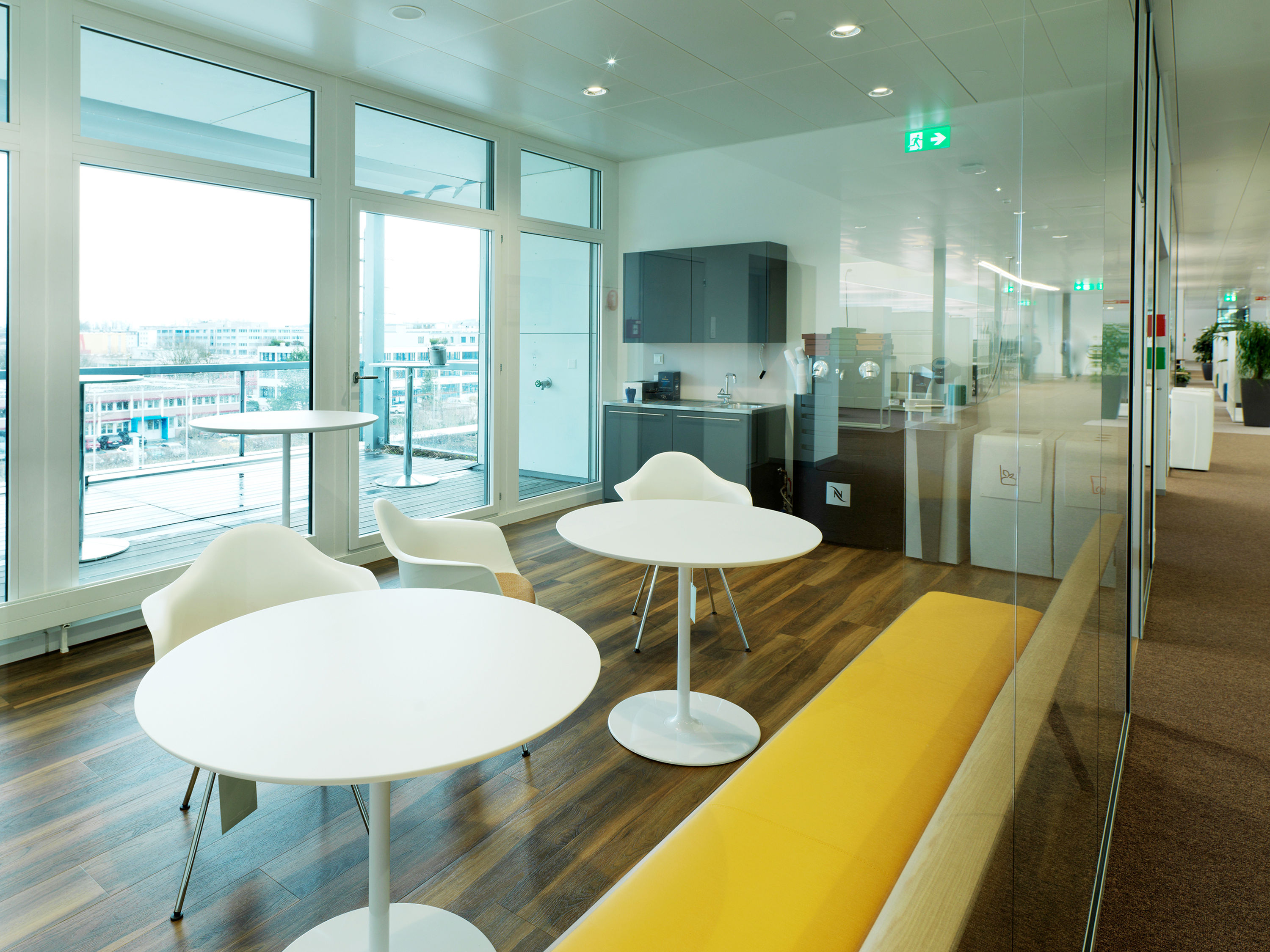 ROCHE Forrenstrasse Rotkreuz 06