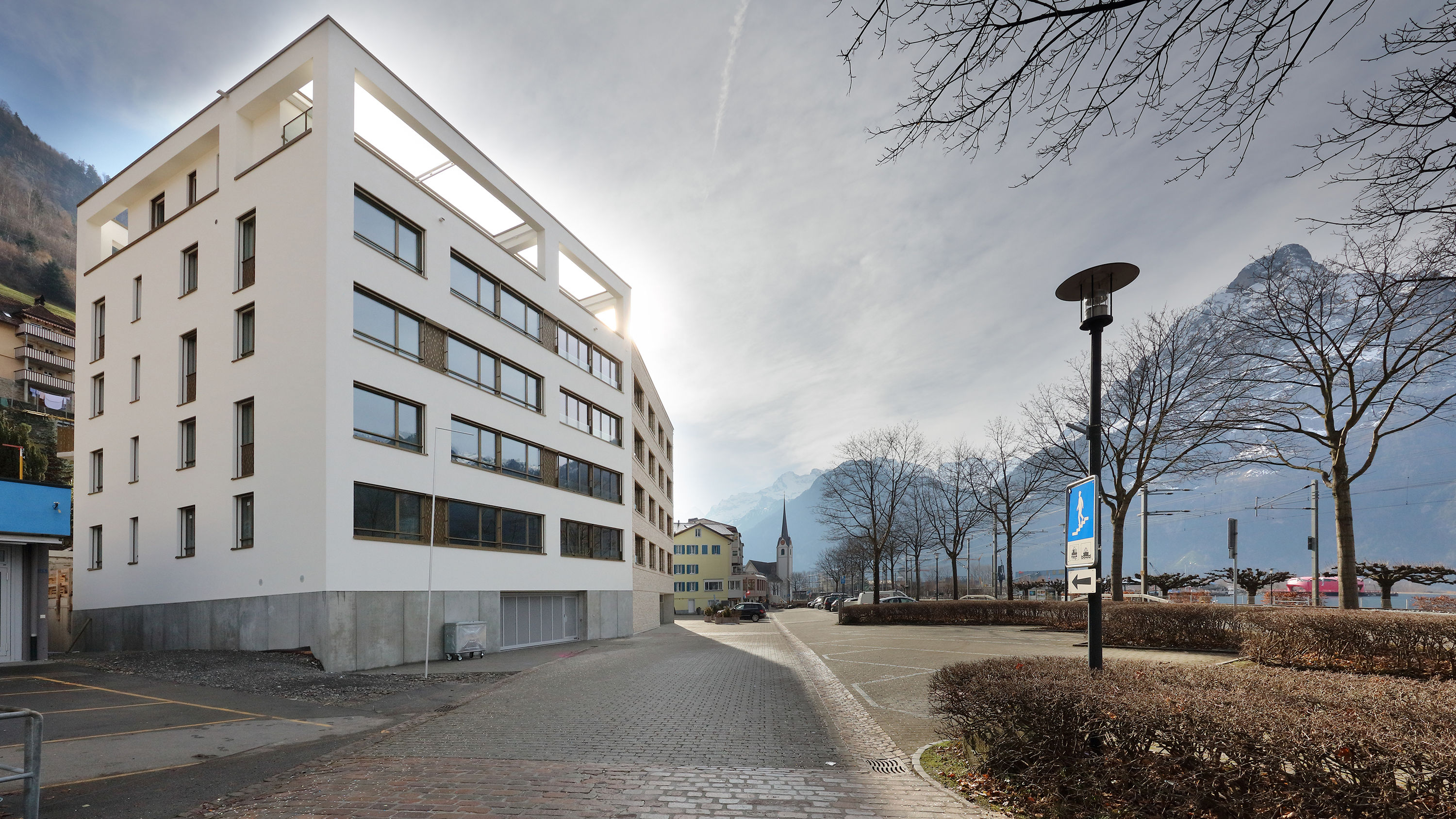 KOPFBAU MFH Seesicht Flüelen 02