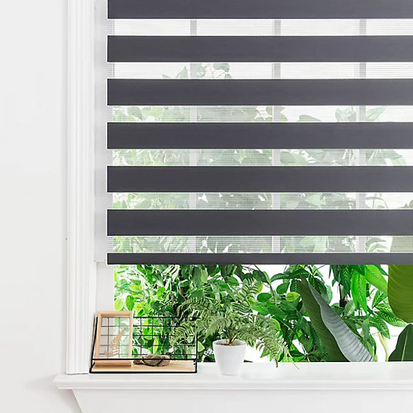 https://ik.imagekit.io/deltaSolution/images/solarProtection/interior-blinds/double-roller/double-roller.webp