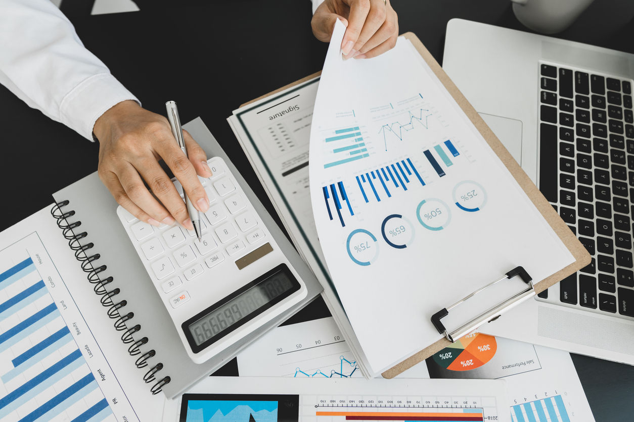 Reviving a Bookkeeping Company with End-to-End Brand Transformation thumbnail