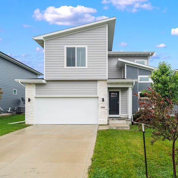 Luxurious West Suburb Home