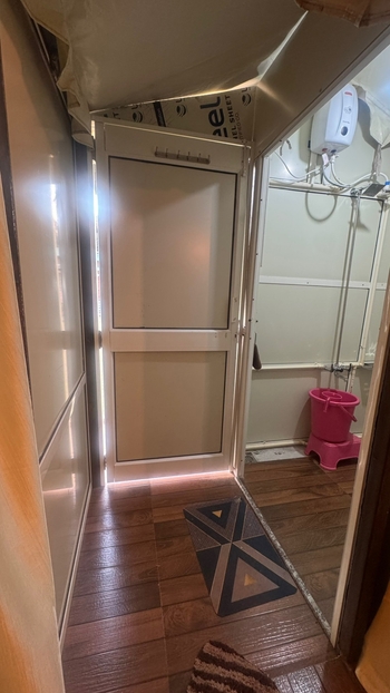 Tent (attached washroom) — photo 5