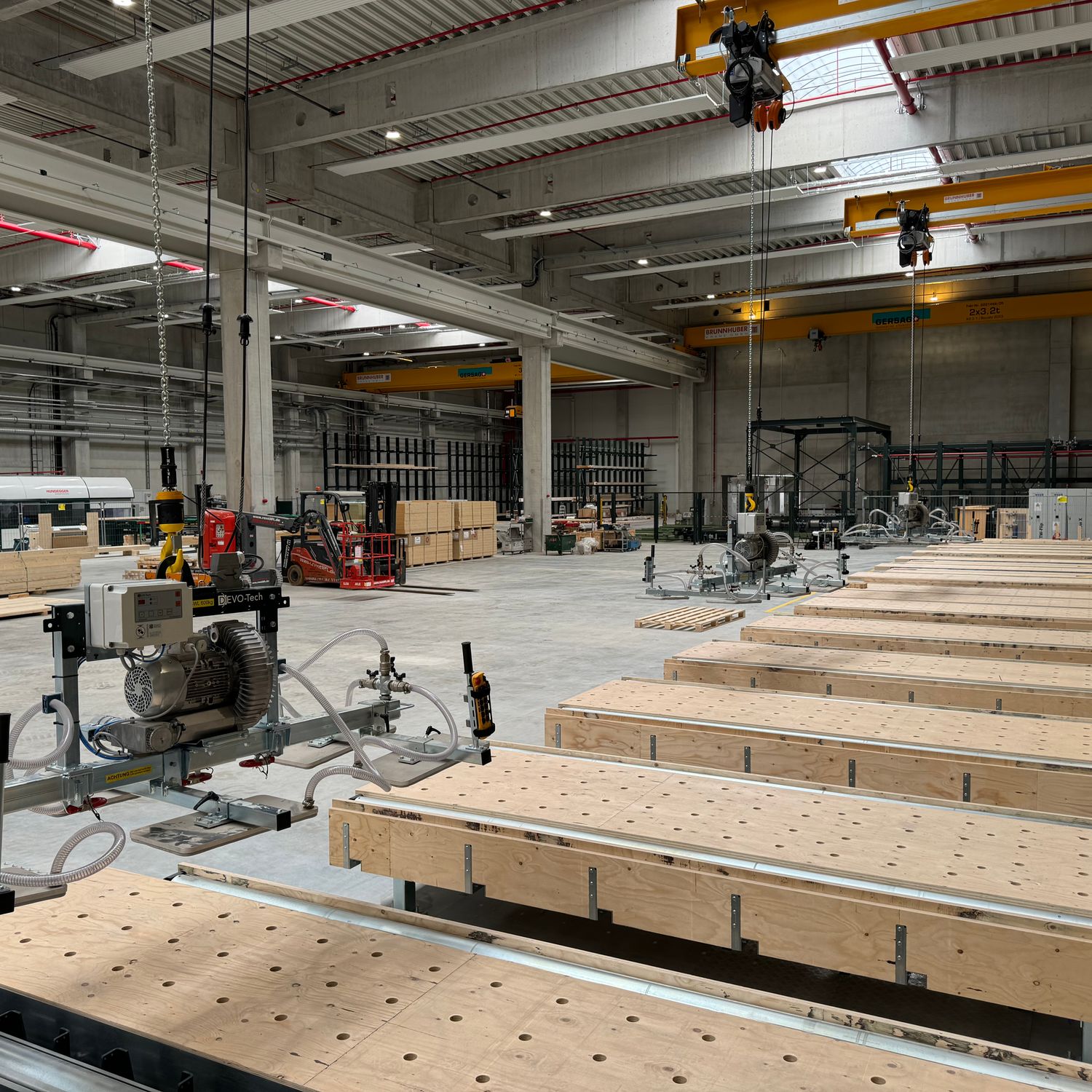 Handling im Holzbau: timpla by Renggli Handling im Holzbau: timpla by Renggli