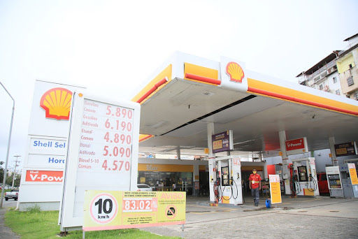 Valorização do etanol é puxada pela alta da gasolina. (Fonte: Shutterstock/Joa Souza/Reprodução)