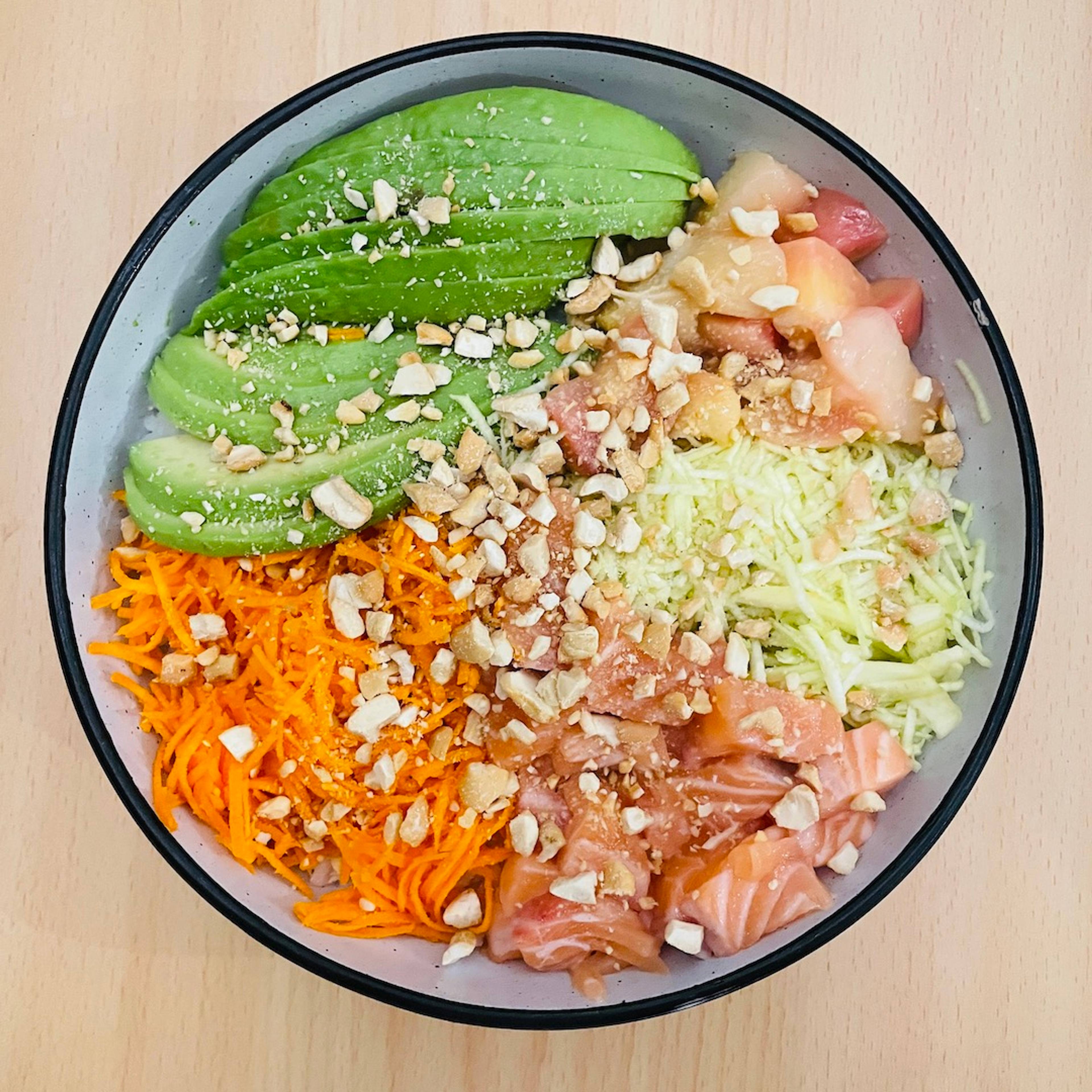 Poke bowl saumon-avocat