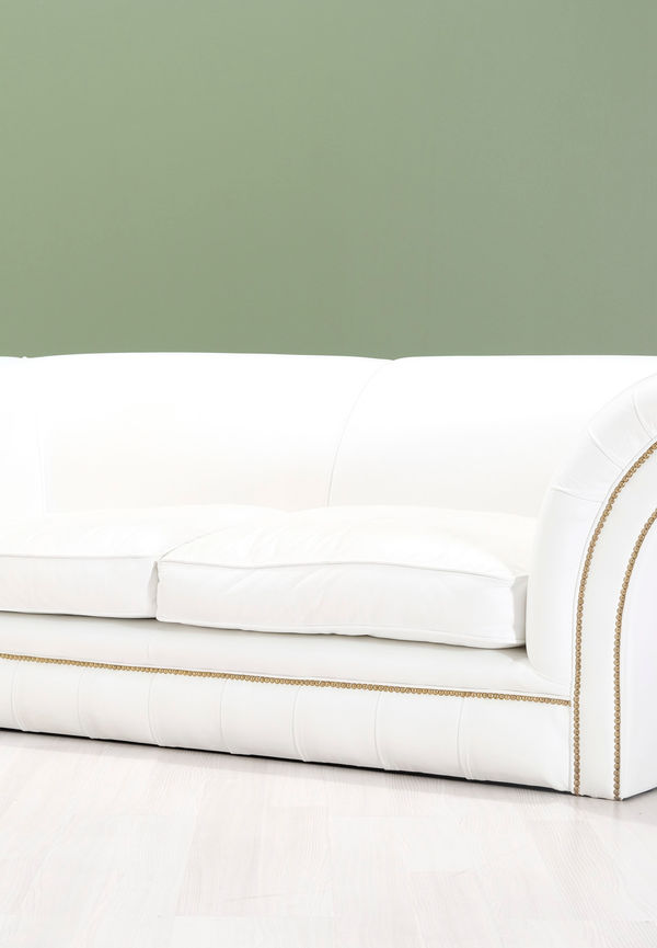 Klassisk Soffa som passar bra vid många olika tillfällen.