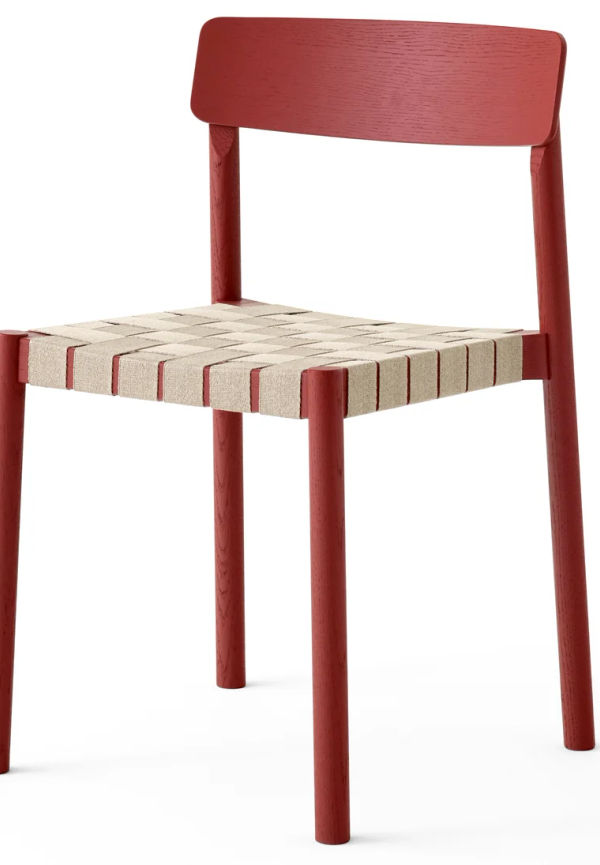 Skön stol i rött från &Tradition.