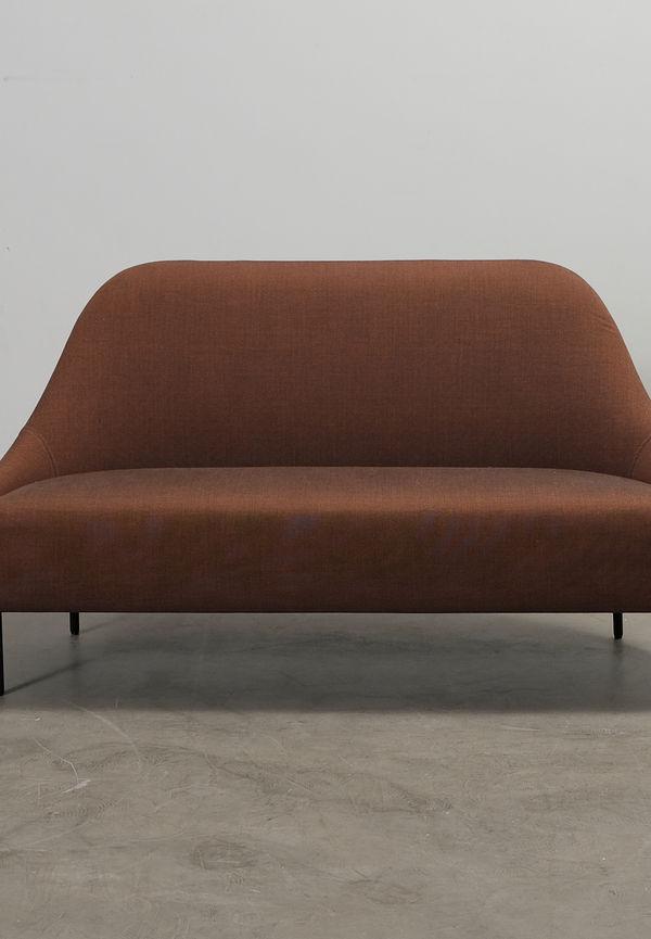 Söt brun soffa 2025 från Adea.