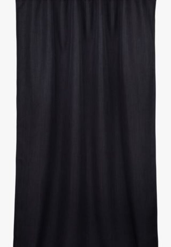 Stilriktig gardin i svart från hemtex.