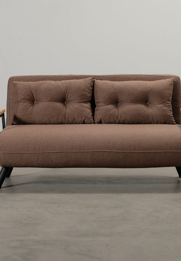 Skön Soffa som passar bra vid många olika tillfällen.