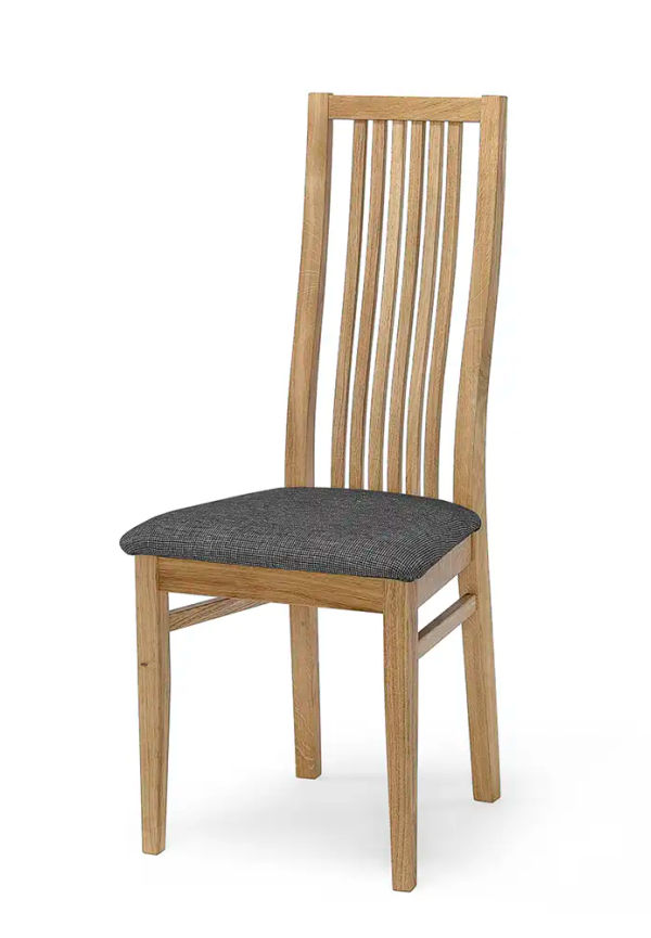 Jättefin matstol i ek 2025 från Torkelson.