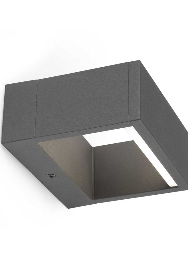 Faro Barcelona fasadlampa som passar perfekt till hösten 2025!