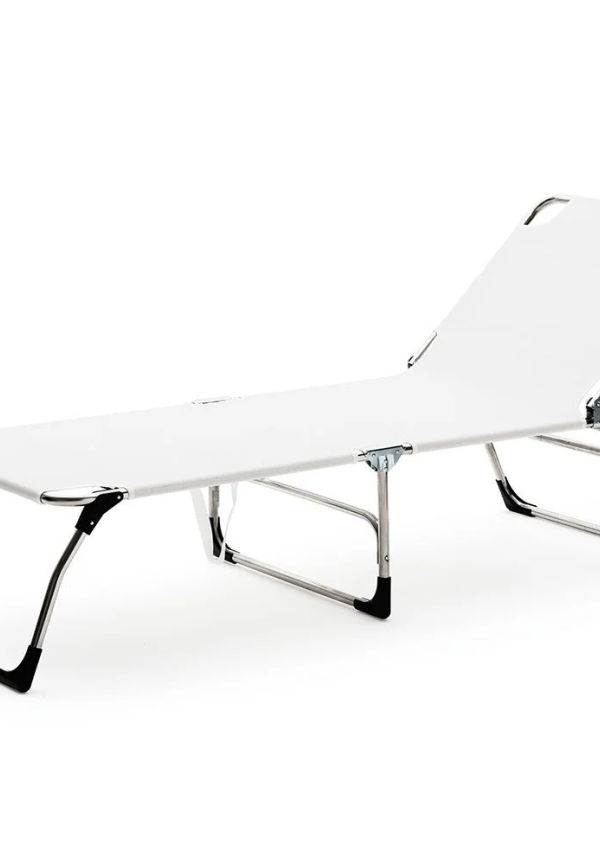 Stilren solsäng i aluminium från Fiam.