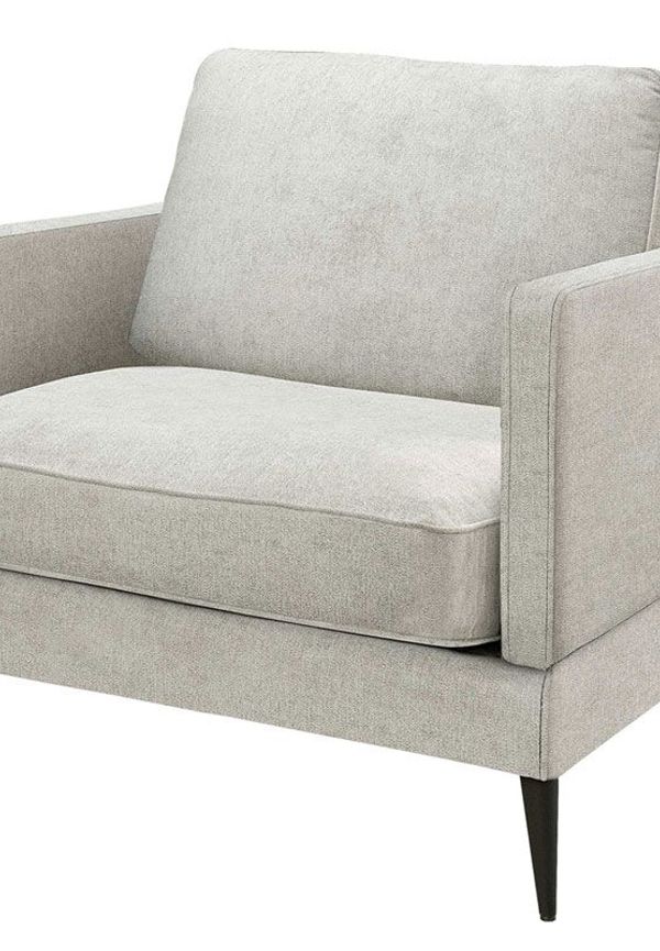 Snygg fåtölj i beiget från Artwood.