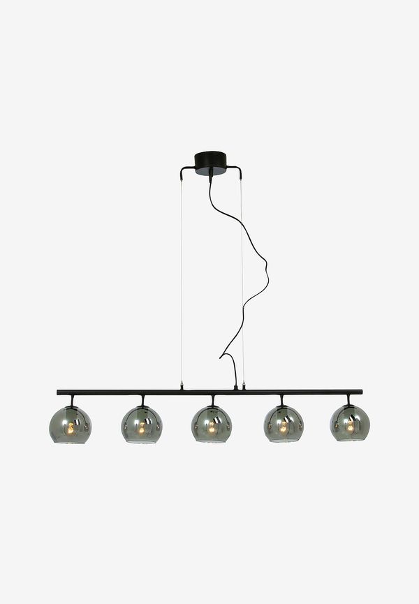 Aneta Lighting taklampa som passar perfekt till sommaren 2025!