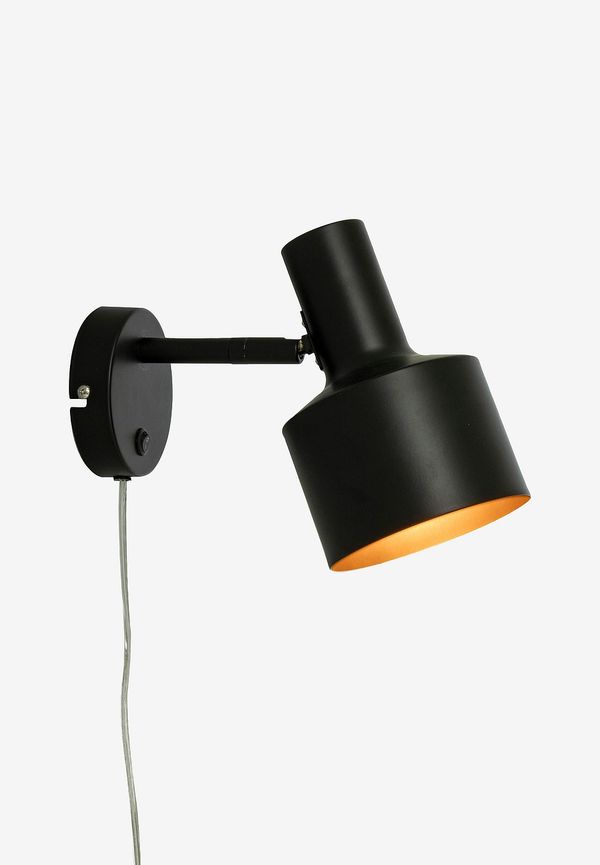 Otroligt snygg vägglampa 2025 från Aneta Lighting.