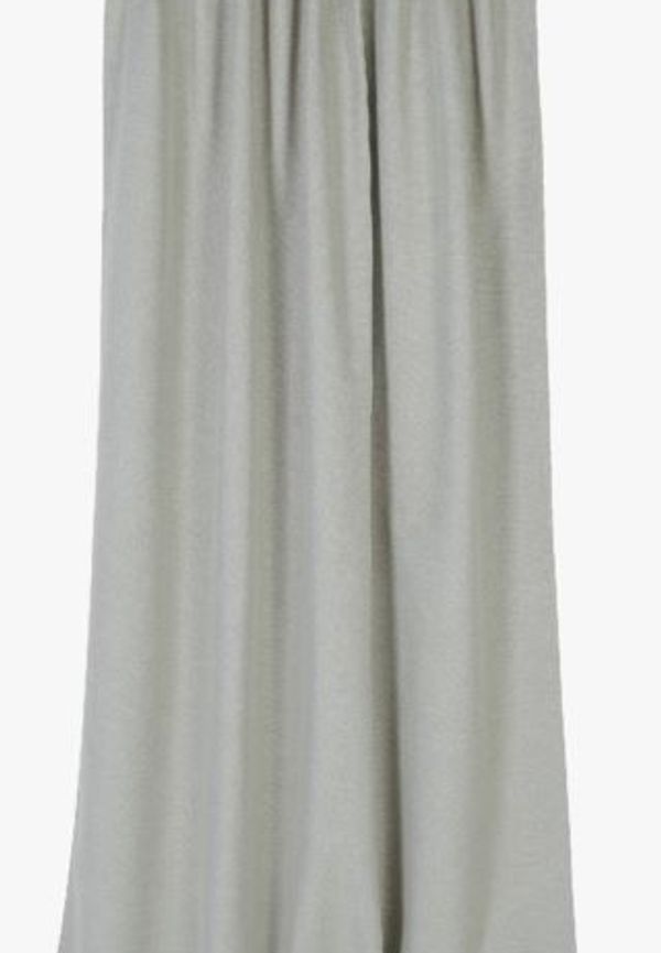 Beige hemtex-mörkläggningsgardin i stilren modell.