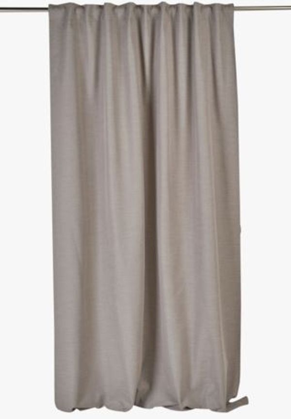 Grå hemtex-mörkläggningsgardin i stilren modell.