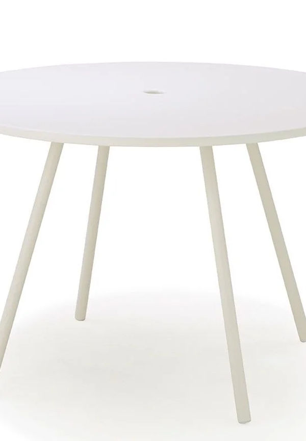 Superfin vit matbord 2025 från Cane-Line.