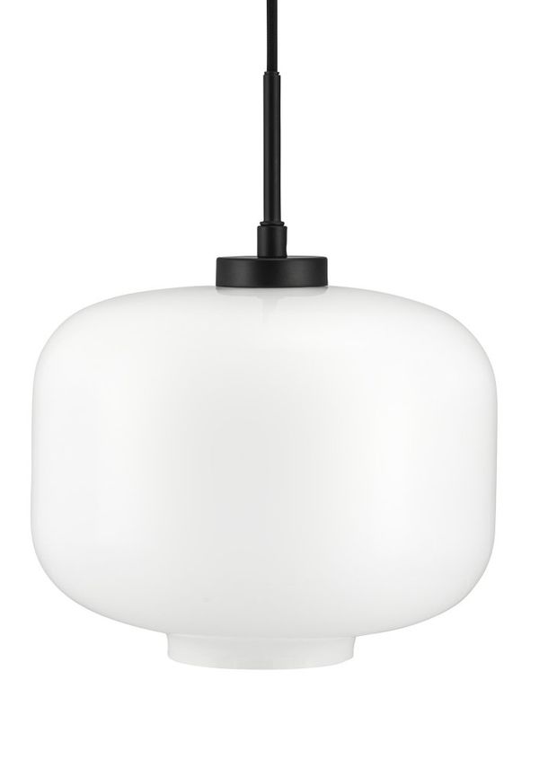 Otroligt fin taklampa 2025 från Dyberg Larsen.