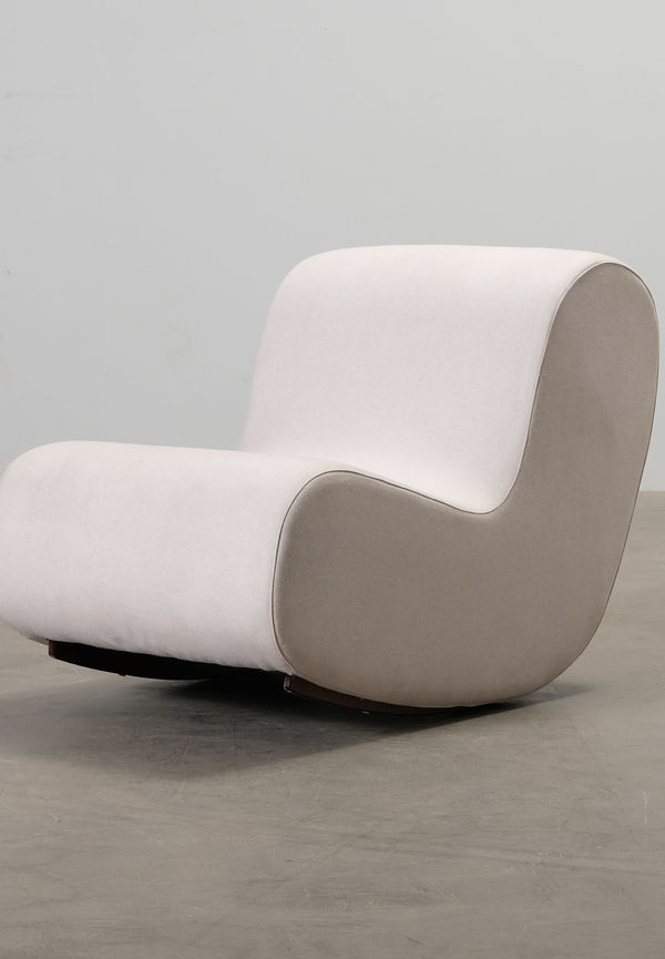 Trendig fåtölj 2025 från Arrmet.