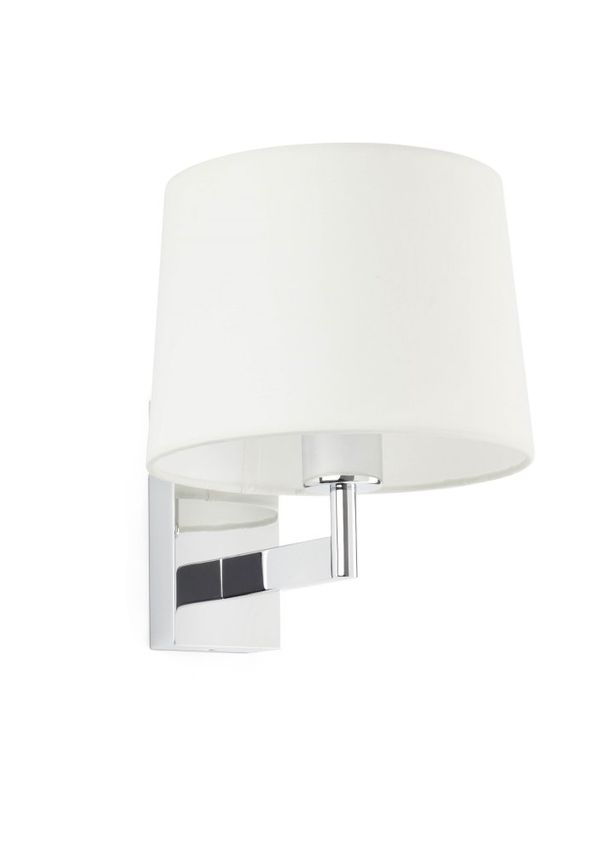 Faro Barcelona vägglampa som passar perfekt till sommaren 2025!