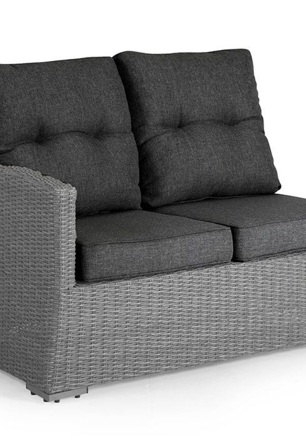 Riktigt trendig brafab soffgrupp i grå färg gjord i aluminium.