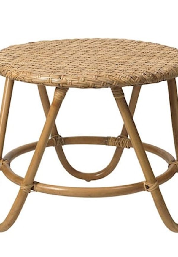 Stilren soffbord i beiget från Cozy Living.