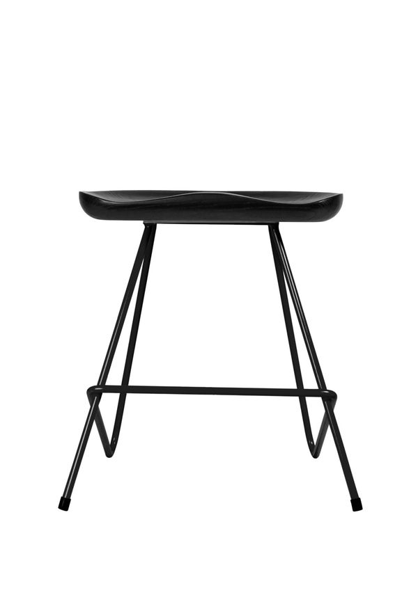 Stilren Pall som passar bra vid många olika tillfällen.