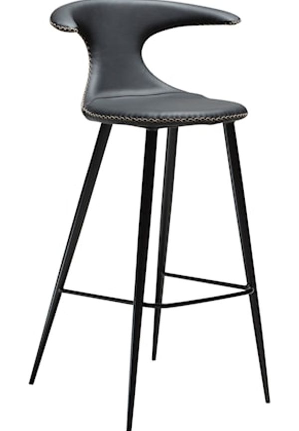 Komfortabel stol 2025 från Dan Form Denmark.