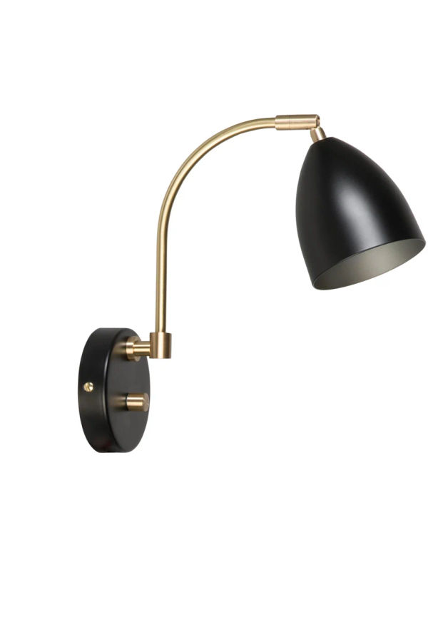 Vägglampa som passar perfekt till våren 2025!