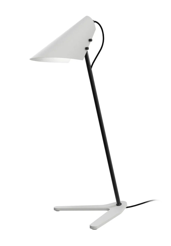 Svart Belid lampa som passar perfekt till sommaren 2025!