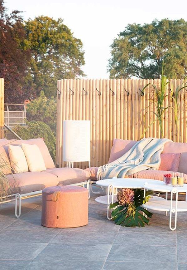 Aluminiumloungegrupp som passar perfekt till sommaren 2025!