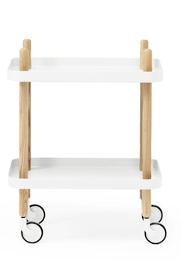 Söt vit bord 2025 från Normann Copenhagen.