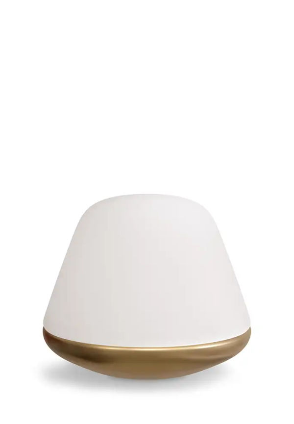 Elegant Lampa som passar bra vid många olika tillfällen.